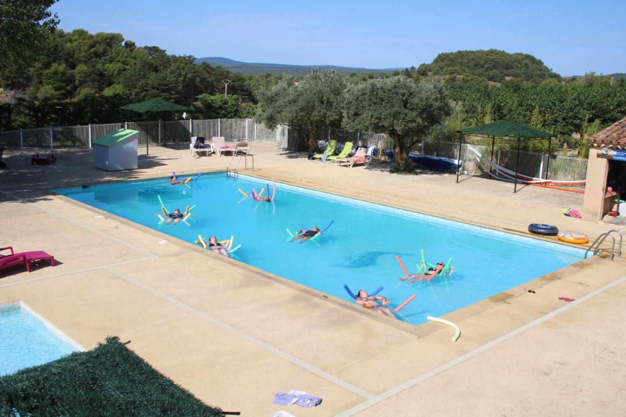 Hotel Li Sourso Aups Zewnętrze zdjęcie
